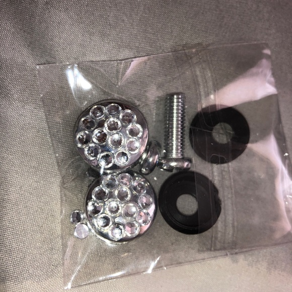 Sparkly license plate frame - Picture 3 of 3